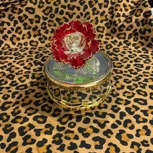 Crystal rose music box.